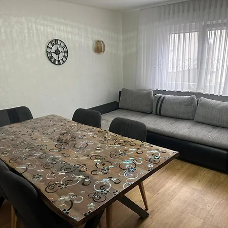 In Einem Wohngebiet Bei Frankfurt Apartment